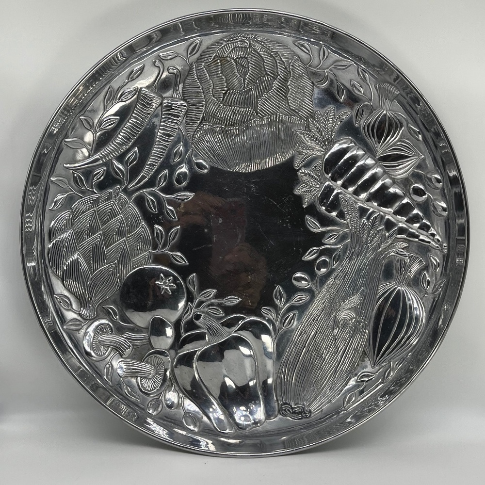 Lenox Cast Aluminum Vegetable Serving Tray. 15” round.
